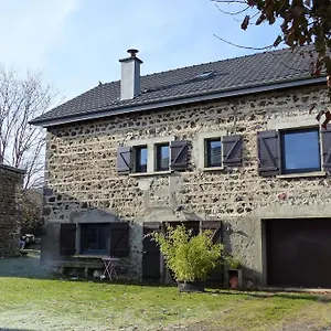 Appartement La Pierre Des Volcans Chaleureux Calme Champetre, Aydat